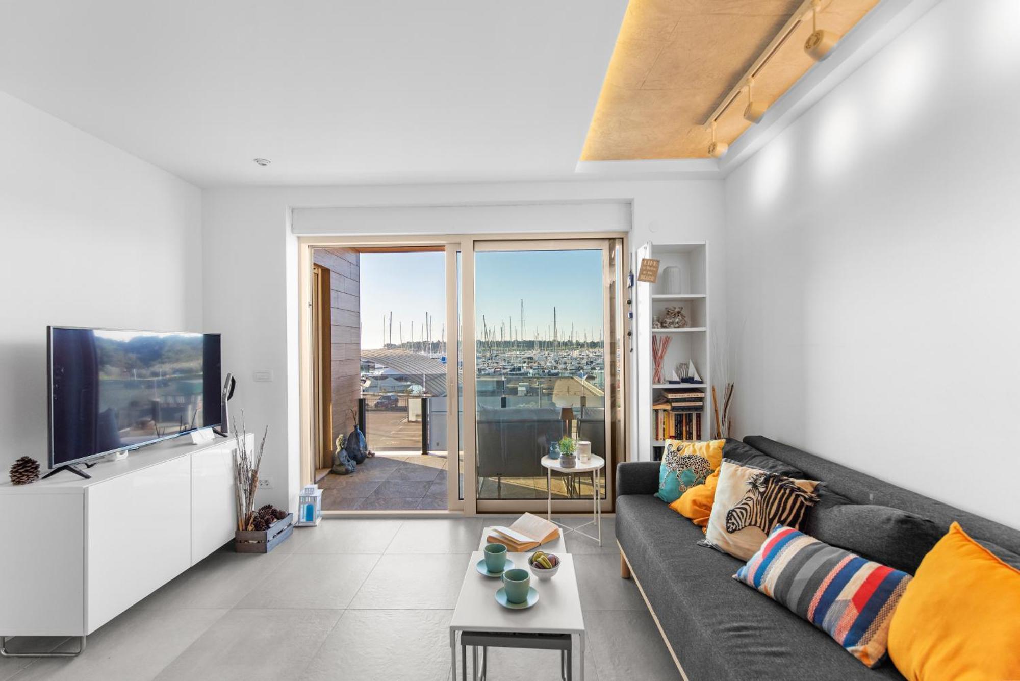 Apartments Mia Новиград Екстериор снимка