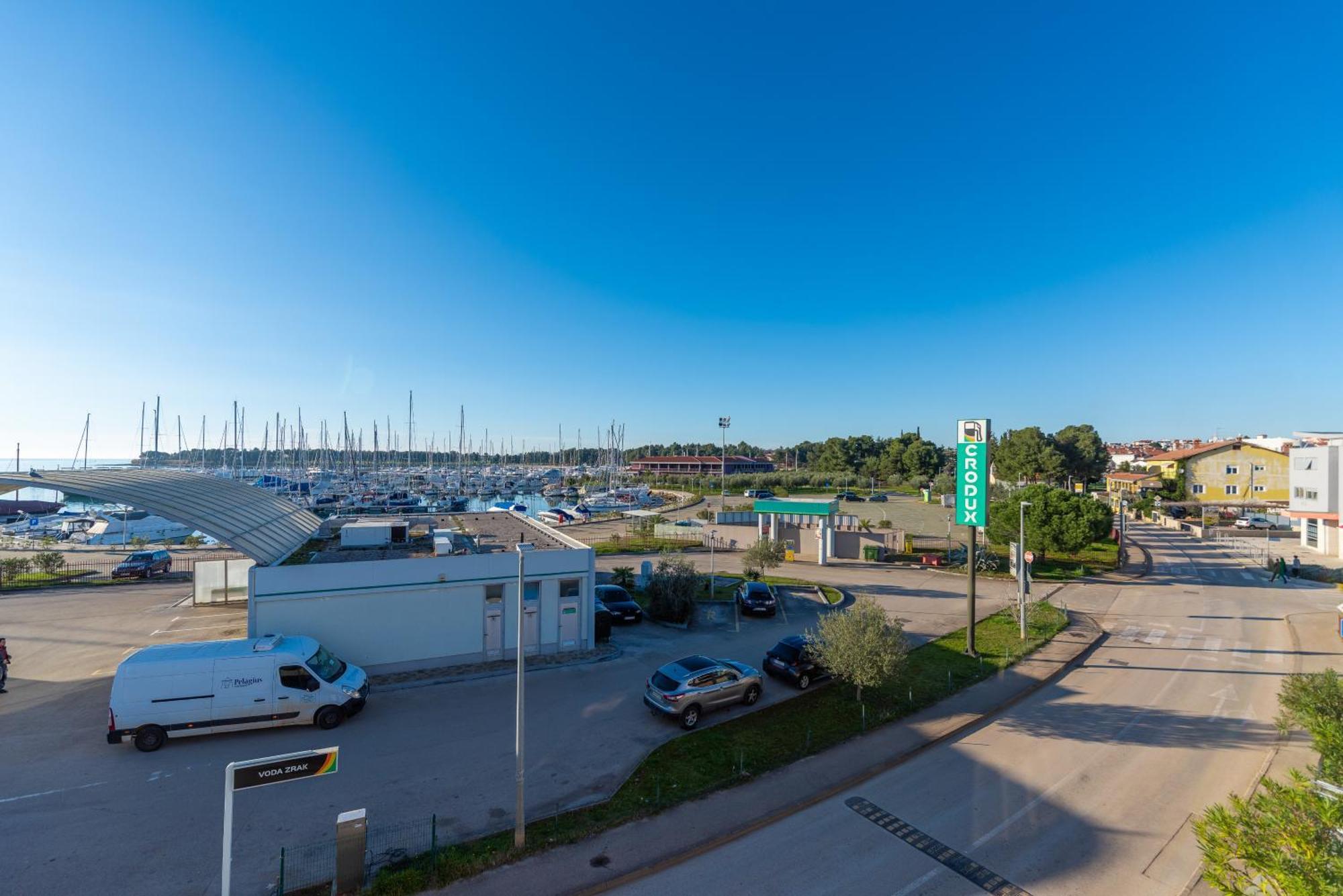 Apartments Mia Новиград Екстериор снимка